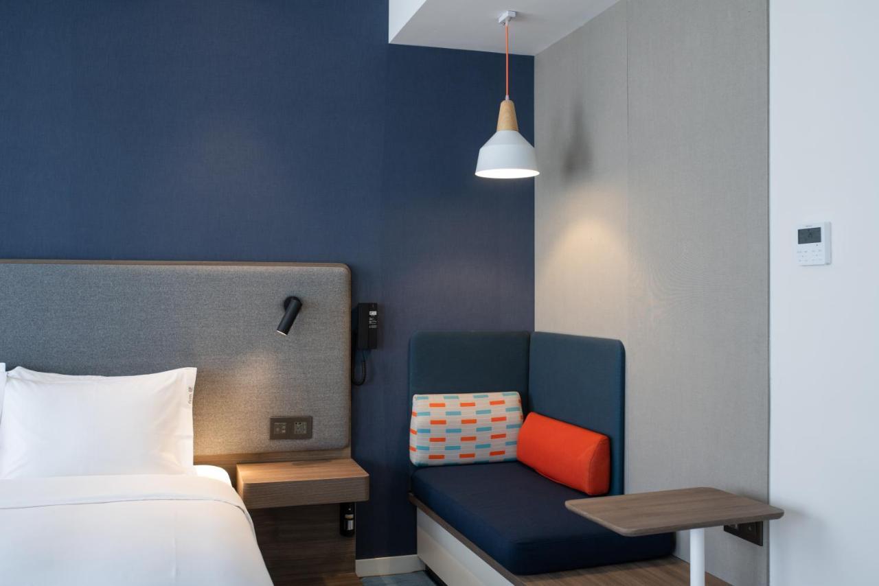 Holiday Inn Express Zhuhai Gongbei By Ihg Exterior foto