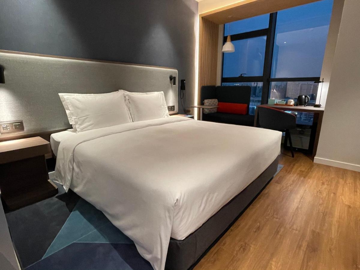 Holiday Inn Express Zhuhai Gongbei By Ihg Exterior foto