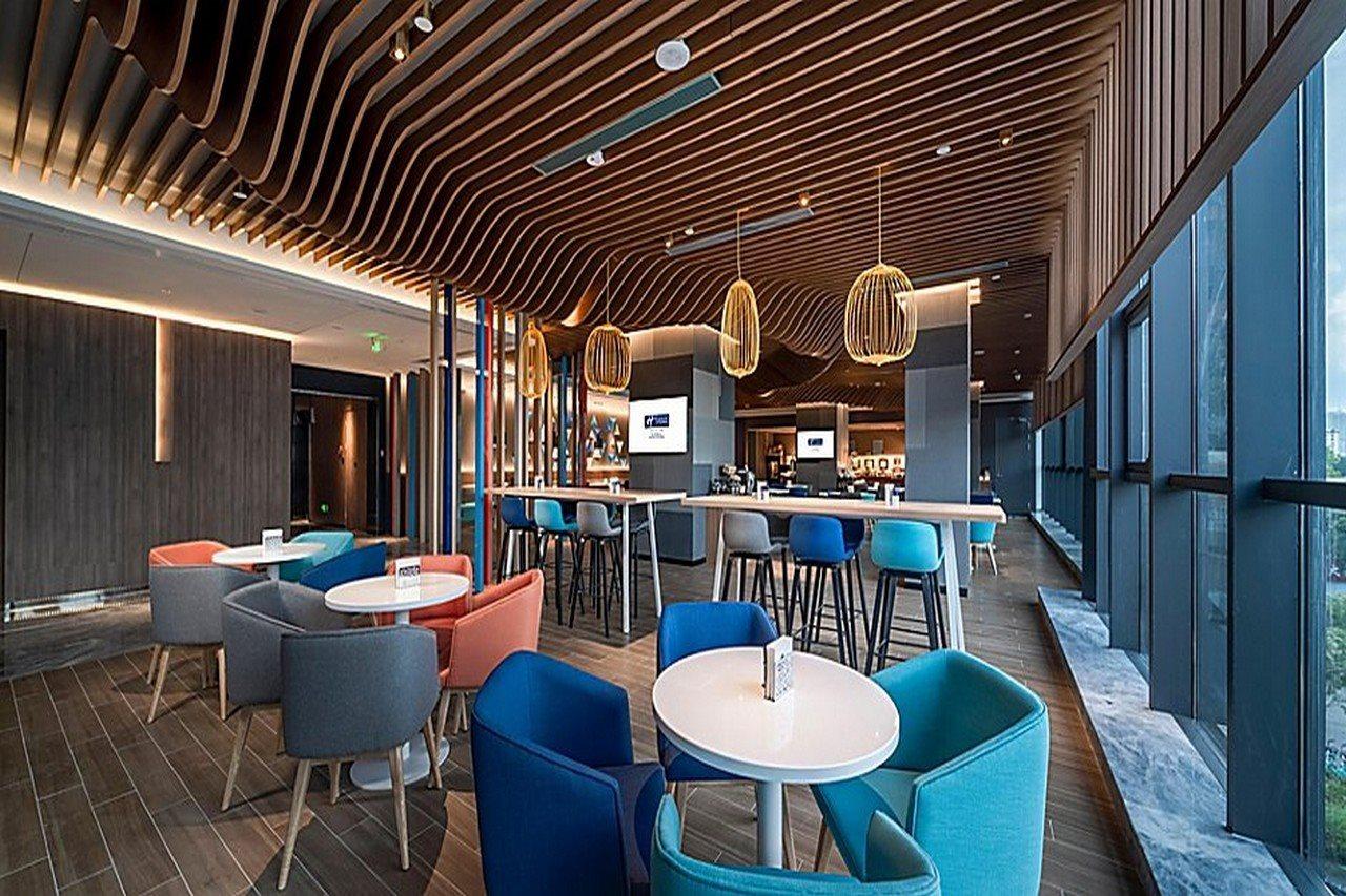 Holiday Inn Express Zhuhai Gongbei By Ihg Exterior foto